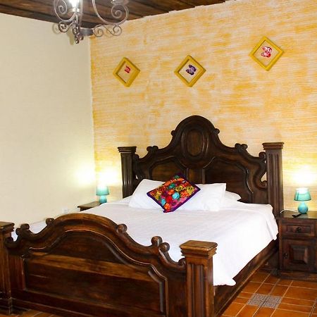 Hotel El Mirador Anexo 1 Santa Lucia Milpas Altas Bagian luar foto