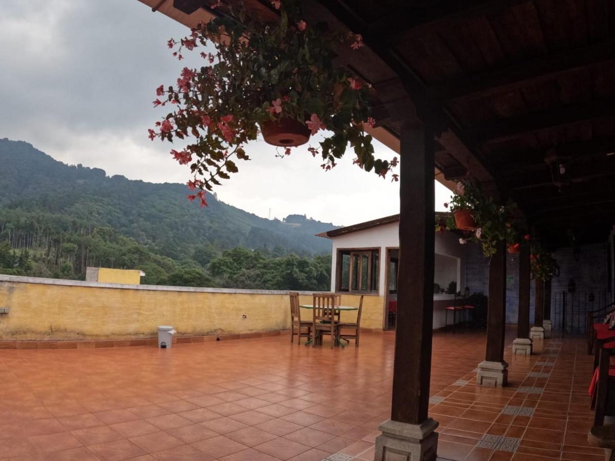 Hotel El Mirador Anexo 1 Santa Lucia Milpas Altas Bagian luar foto